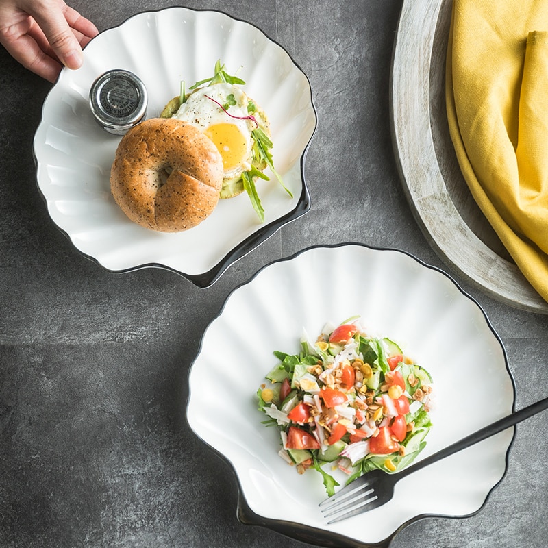 Black line ceramic pendulum plate shell plate hotel restaurant special dish plate fruit salad plate artistic conception plate se