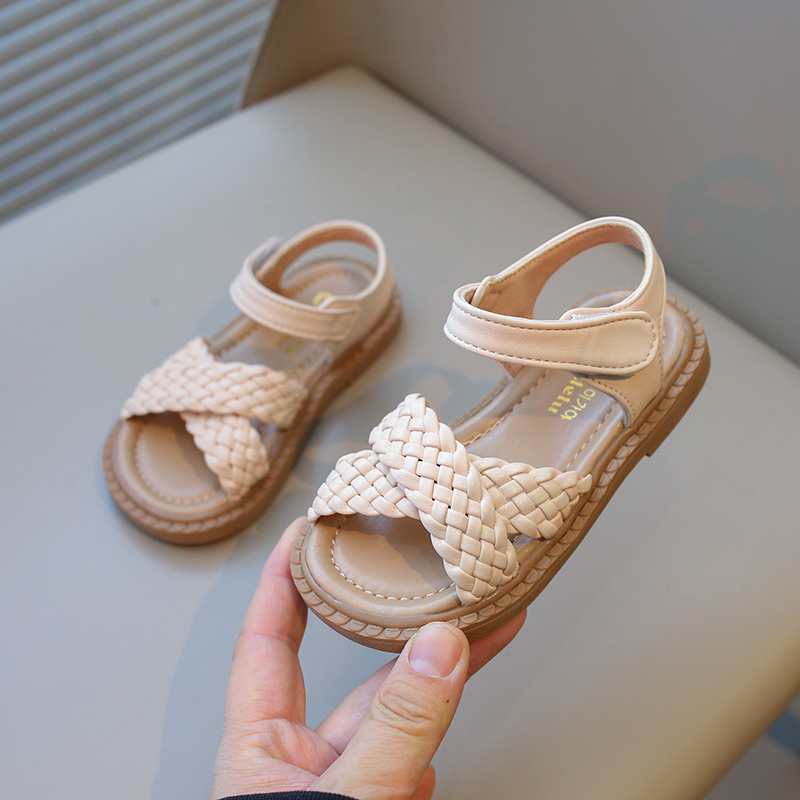Girls Sandals Kids Princess Beach Shoes Brand Cross Tied Weave Style Children Summer Sandals Soft Cute
