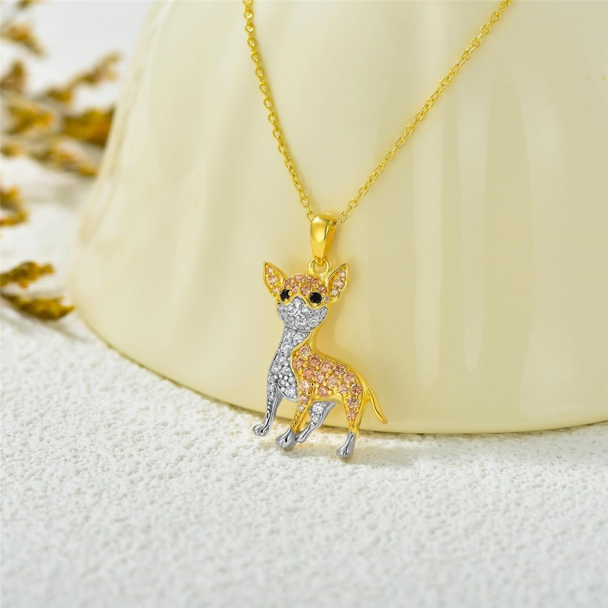 Collar con colgante de Chihuahua dorado bonito y para mujer, exquisitos accesorios de joyería para cachorros, de vacaciones para amantes de los perros