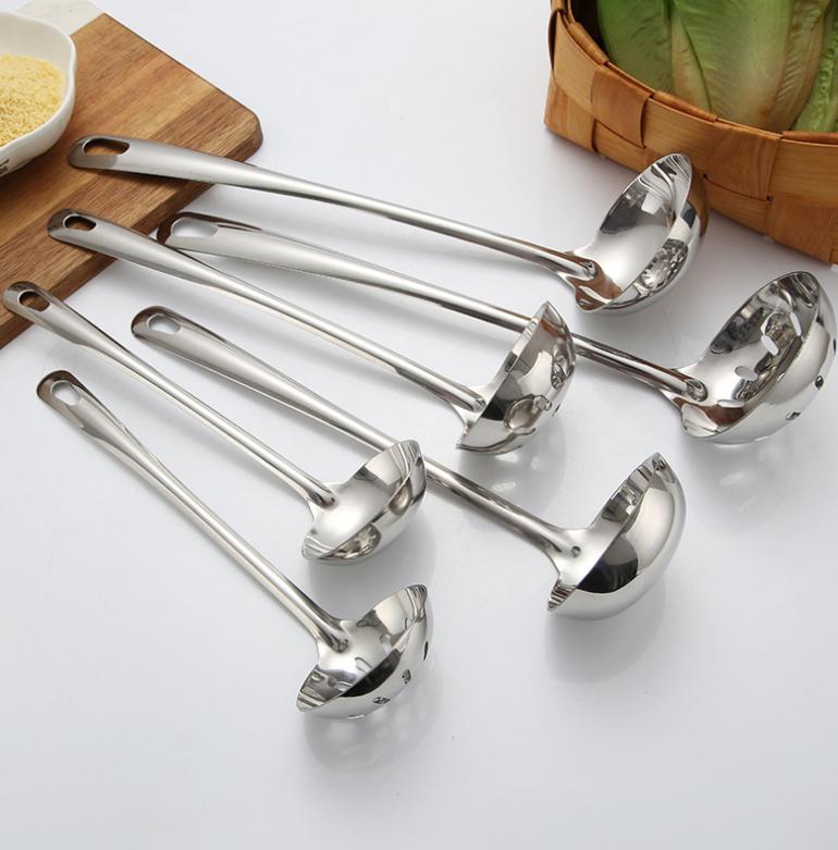 Kitchen utensils soup drain cooking stirring spoon can be hung pot spoon thick stainless steel long handle spoon