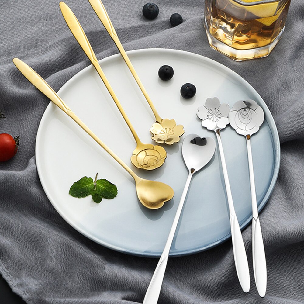 Tea Coffee Mixing Spoon Gold Spoon Long Handle Dessert Stainless Steel Vintage Teaspoons Drink Tableware Flowers 1PCS