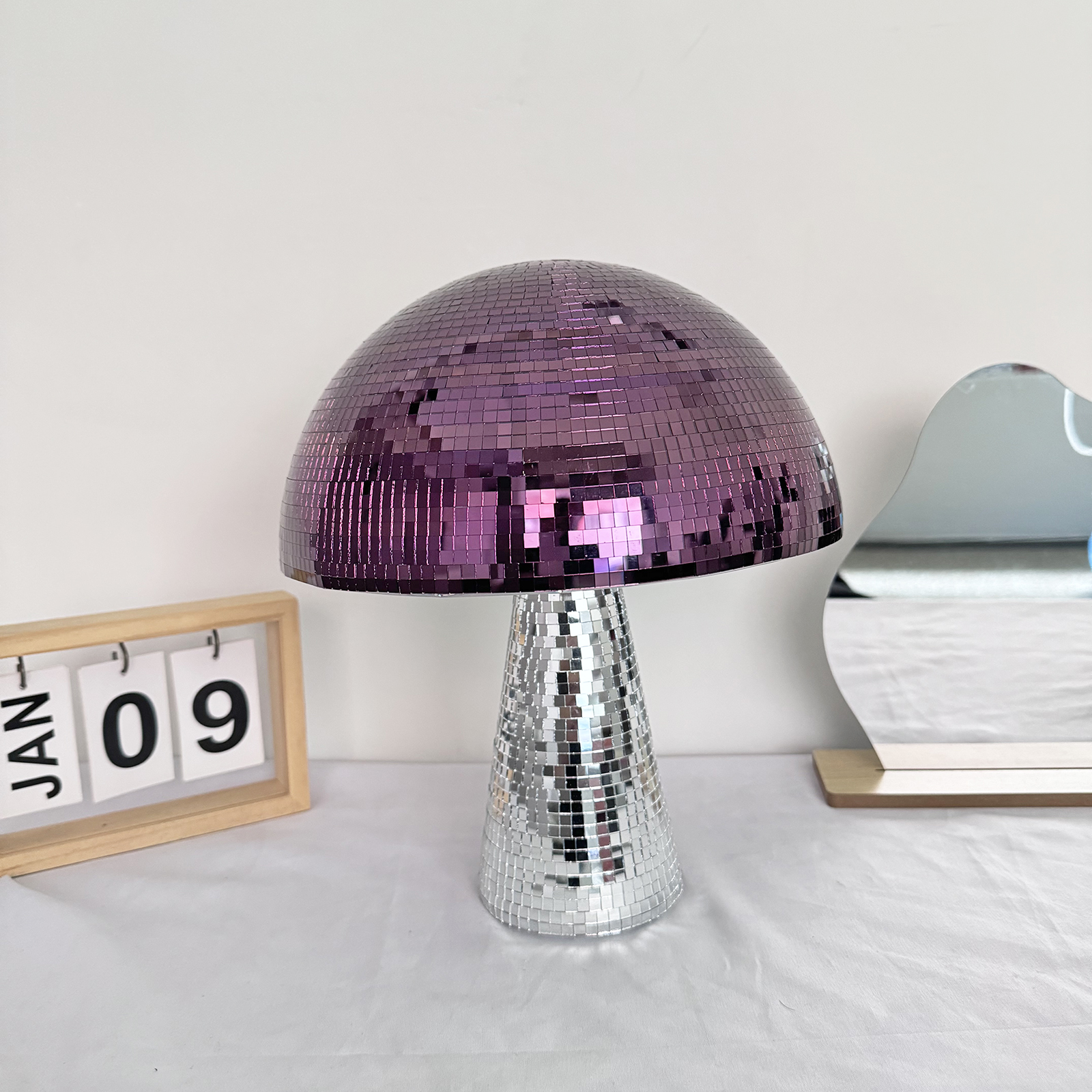 Bola de espejo de discoteca con forma de seta reflectante Retro, luz de DJ, decoración moderna para el hogar, esculturas y figuras para en casa de graduación y sala de fiestas: XXXL / plum