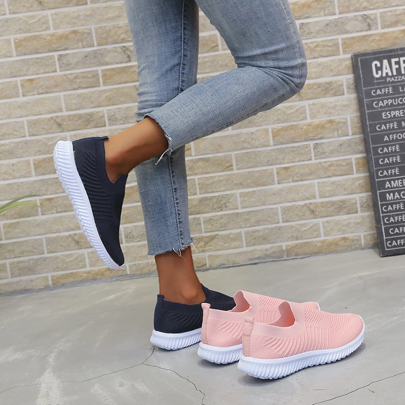 Lightweight Women's Running Shoes Breathable Summer Outdoor Sports Sneakers Female Soft Comfortable Street Walking Shoes Ladies