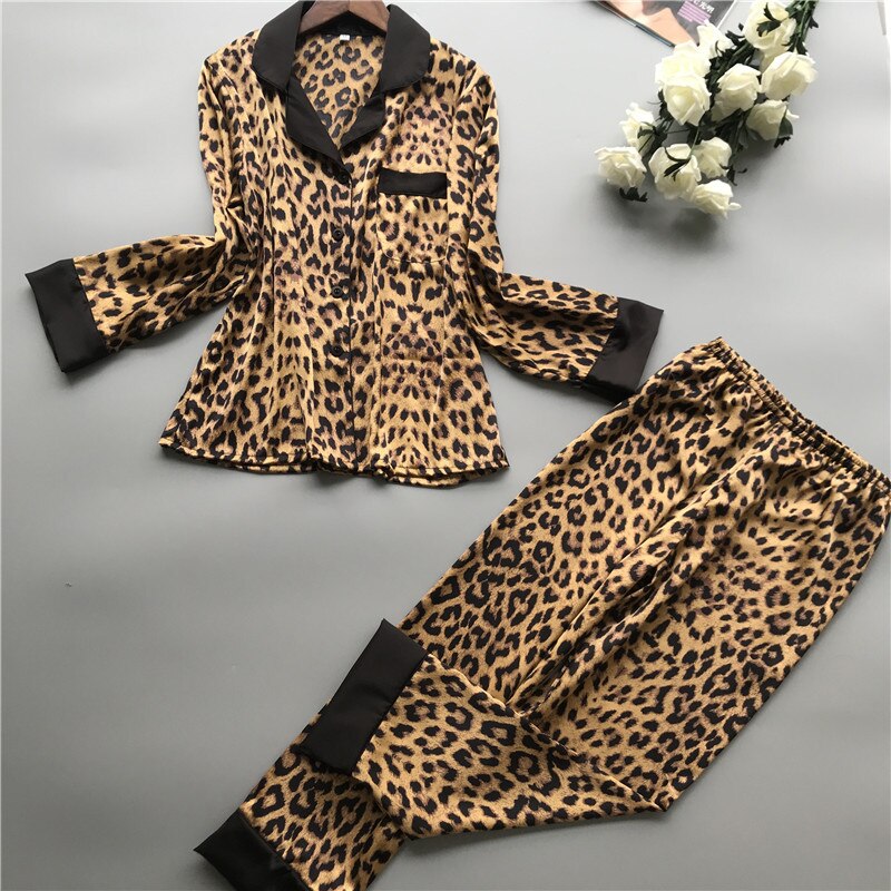 Zomer Vrouwen Pyjama Sets Met Broek Zijde Homewear Satijnen Luipaard Print Sexy Pijama Lange Mouwen Pyjama Dunne Nachtkleding
