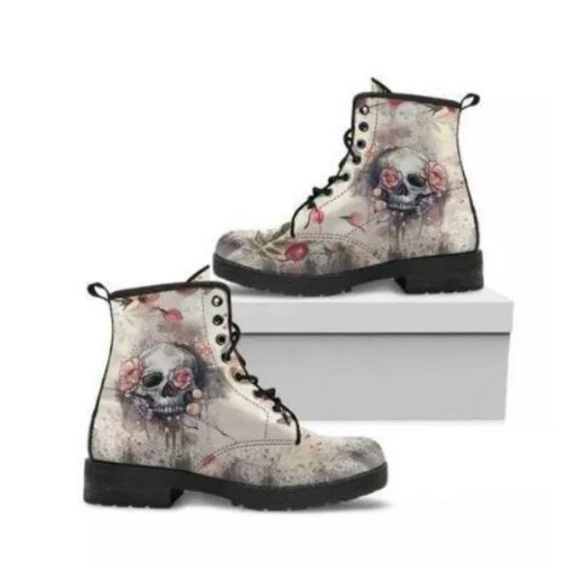 Botas altas con estampado de calavera y flores para mujer, botines estilo Martin para otoño e invierno, británica,