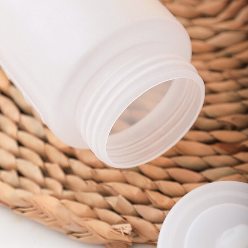 Condiment Squeeze Bottles ,For Ketchup Mustard Mayo Sauces Olive Oil Bottles Kitchen with On Cap Lids Ketchup Mustard bottle