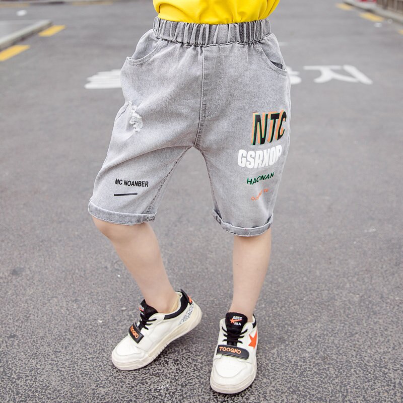 Baby Jungen Denim Shorts Sommer Kinder Kurze Harem Hosen Brief Druck Kind Denim Weiche Baumwolle Jean Shorts für Jungen alter 2-9Y
