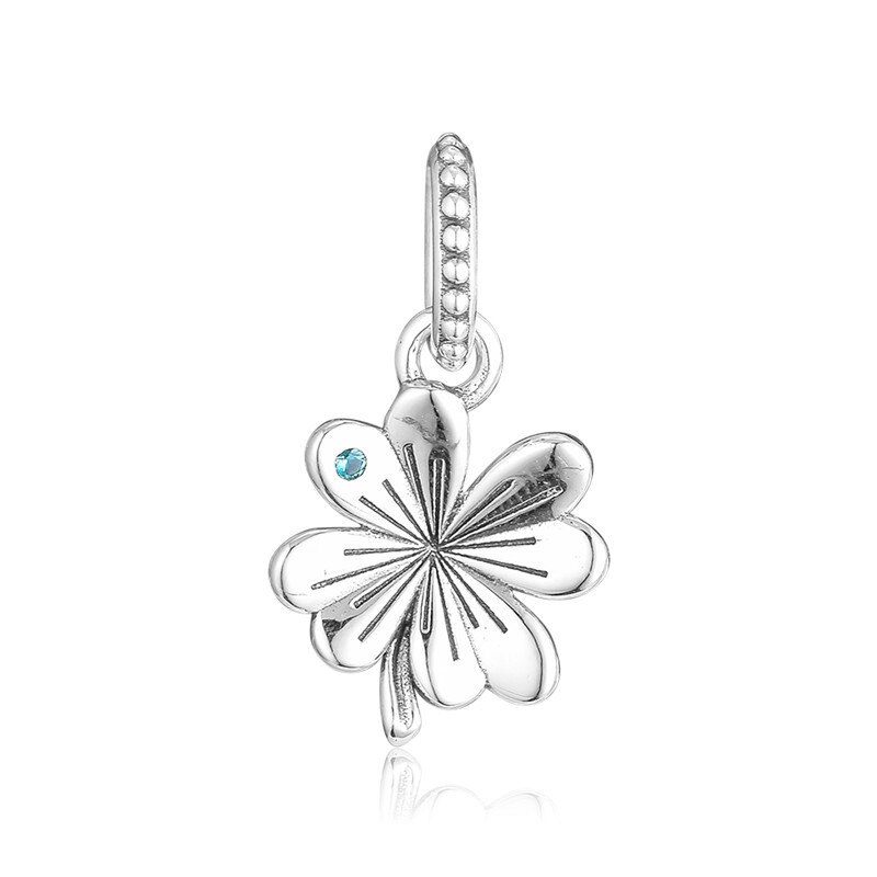 Ckk 925 sterling silver kunglig nyckel hänge berlock passar original armband halsband kvinnor gör-det-själv smycken bijoux femme: Lyckliga fyra blad