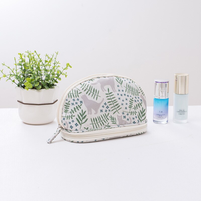 FUDEAM Oxford Multifunction Women Travel Storage Cosmetic Bag Toiletry Organize Semicircle Make Up Bag Eyebrow Pencil Pouch Bag: Cat