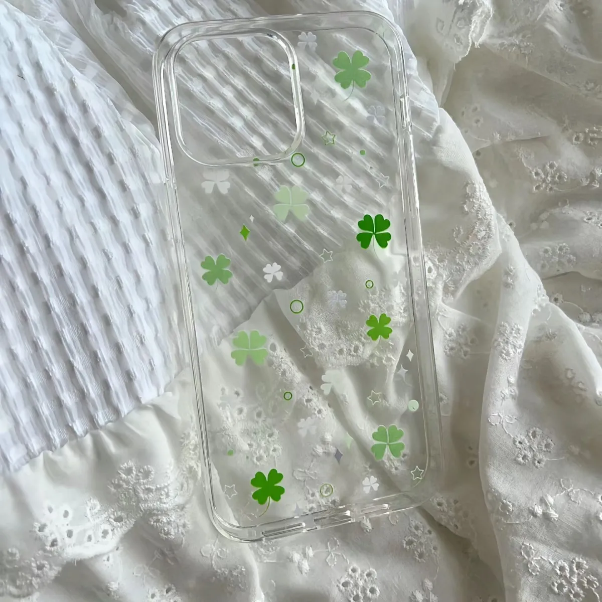 Ins frais trèfle à quatre feuilles coréen mignon coque de téléphone pour iPhone 16 E 15 14 13 12 11 Pro XS Max 7 8 Plus MINI Y2K couverture: Black / Pour iPhone 16 Pro Max