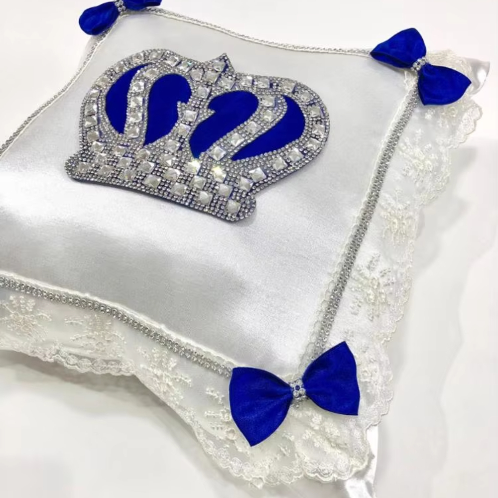 Modern Custom Pillow Luxury Custom Portable Newborn Baby Gold Cushion Jewelry Cushionhigh Qual