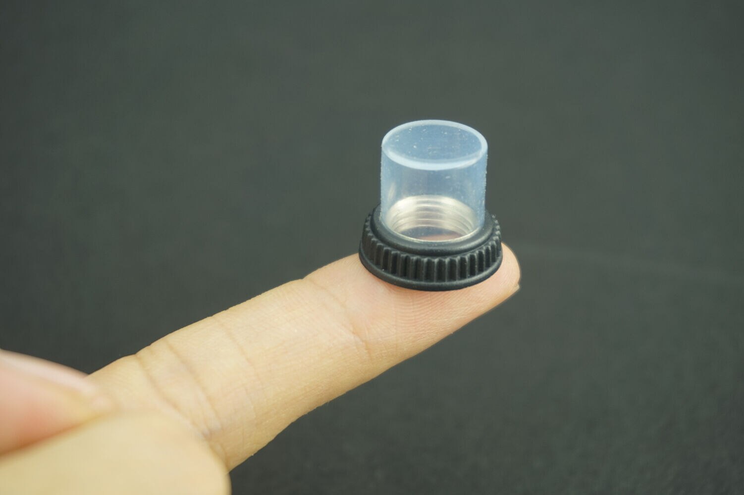 Circuit Breaker Push-Button Reset Quick Connect Terminal Waterproof Button Cover: 1pcs