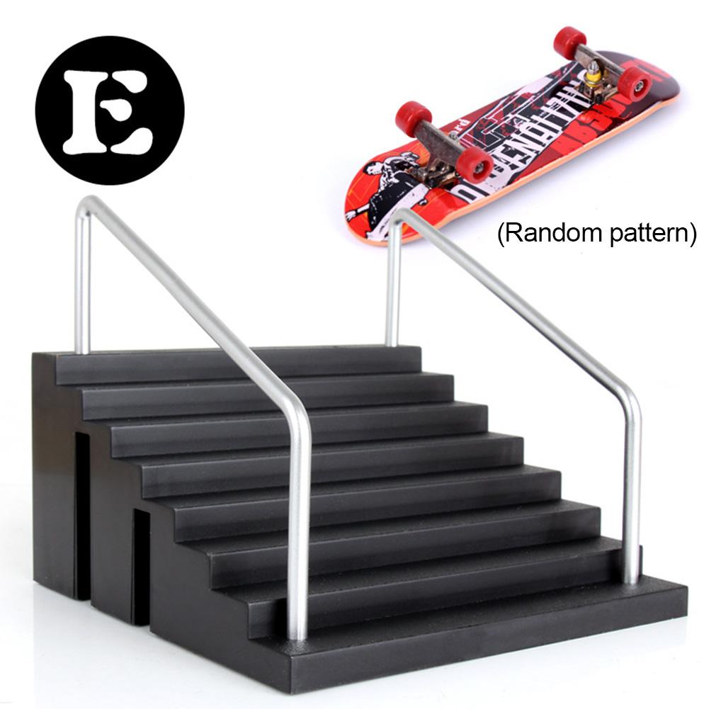 Mini Finger Toy-Juego de rampa para Parque de Skate, juego de rampa con 1 dedo, piezas de rampa para monopatín de dedo, accesorios de entrenamiento