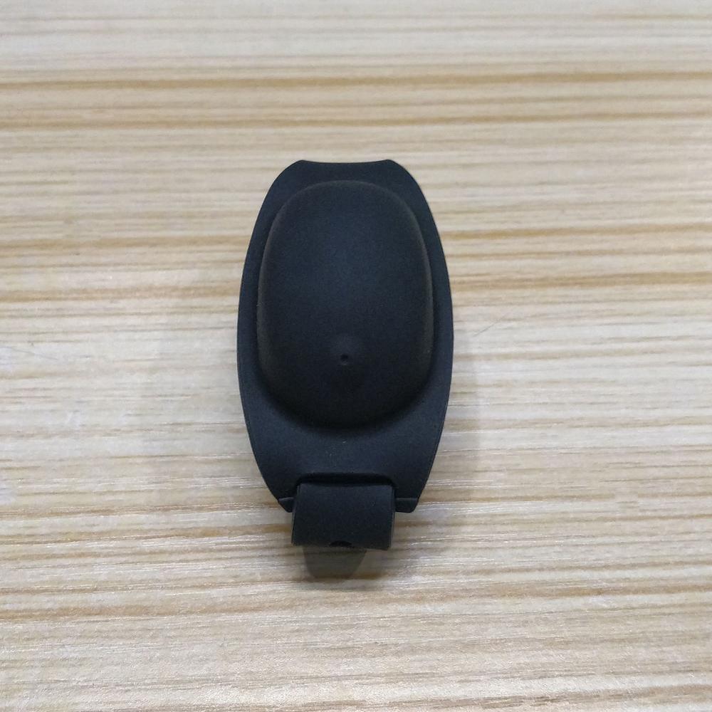 1PCS Hand Sanitizer Dispenser Adjustable Wristband Hand Dispenser Silicone Refillable Soap Antibacterial Bracelet With Bottle: 2