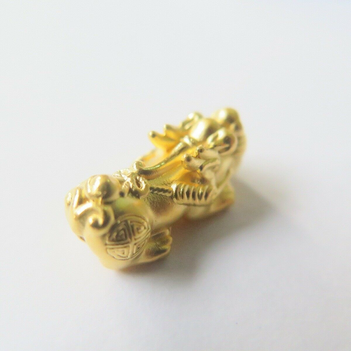 Echt 24k Gelb Gold Anhänger 3D Handwerk Reichtum Ebene Pixiu Anhänger 14mm H