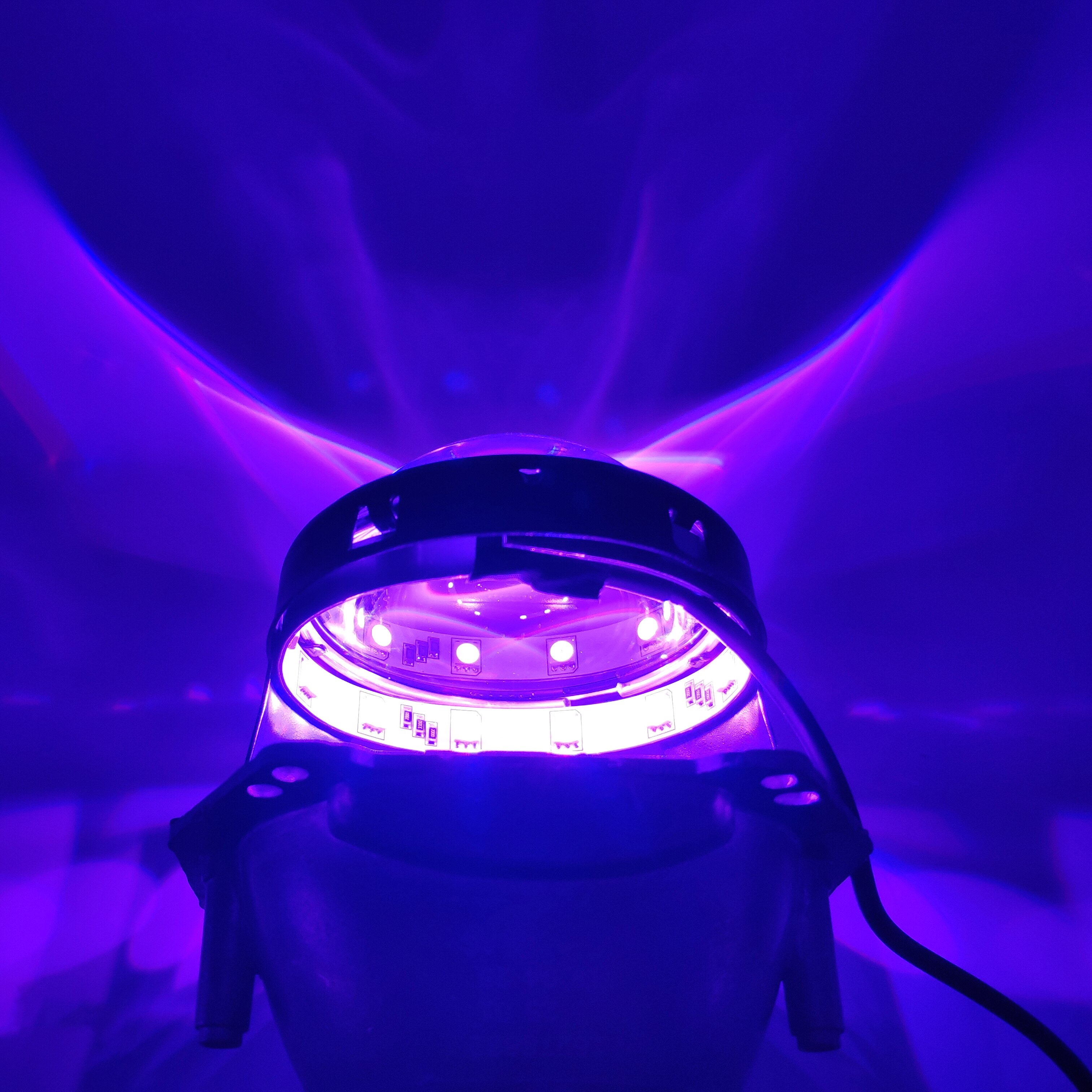 Auto rgb strålkastare projektor led devil eye demon eye lamp för bil app fjärrkontroll projektor pannlampa vinklar öga