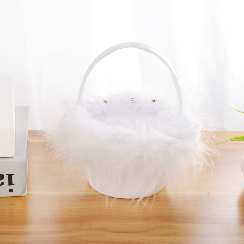 1pc White Wedding Flower Basket Lace Pearl Rhinestone Flower Petal Confetti Girls Basket For Wedding Engagement Party Decoration: Olive