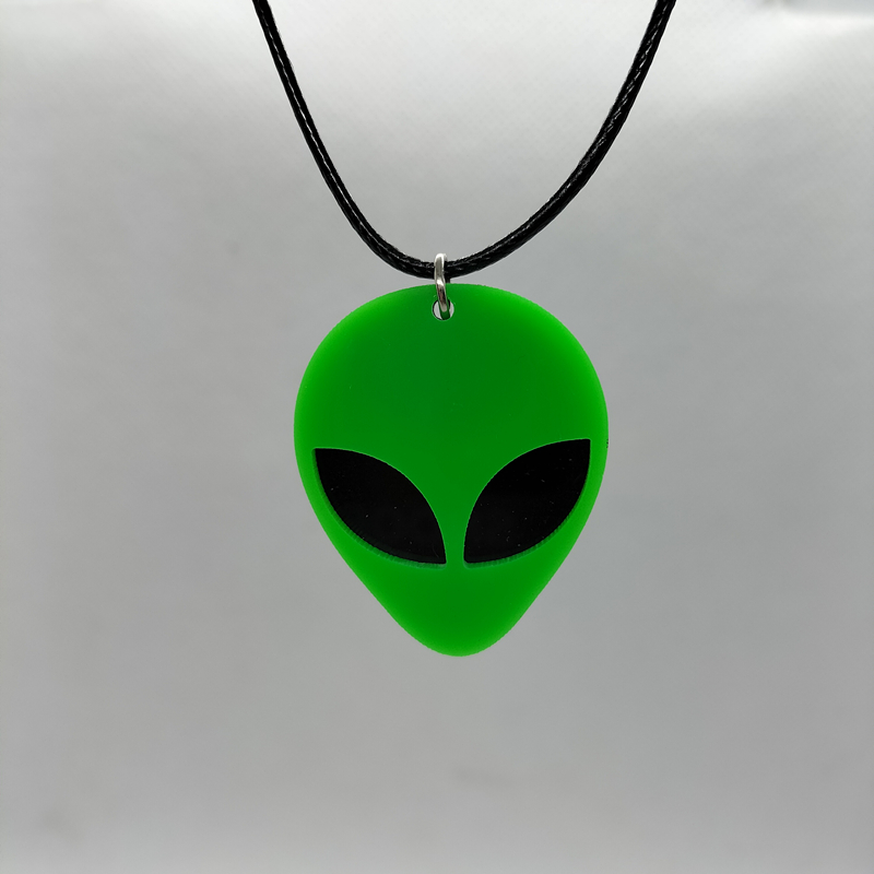 Yungqi Alien Mask Shape Arcylic Charms Pendant Necklaces for Women Girl Minimalist Rope Chain Choker Necklace Jewelry Collier: green