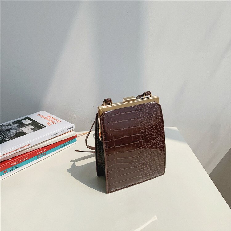 Vinatge Alligator Clip Shell Vrouwen Schoudertassen Messenger Bag Luxe Pu Lederen Crossbody Bag Vrouwelijke Kleine Portemonnees: coffee