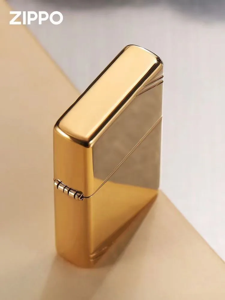 Zippo aansteker Hooggepolijst messing met schuine winddichte collectie in doos
