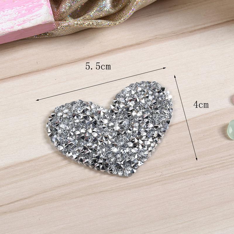 Flere størrelser farve krystal rhinsten kærlighed hjerte plastre til tøj strygning på tøj applikationer striber diamant klistermærker: 1 stk hvidc