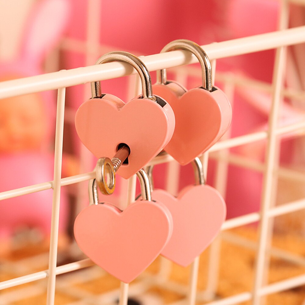 2022 Antique Style Heart Shape Padlock Vintage Lock Pink Romantic Lovely Diary Padlocks Key Lock With Key Cabinet Door Lock