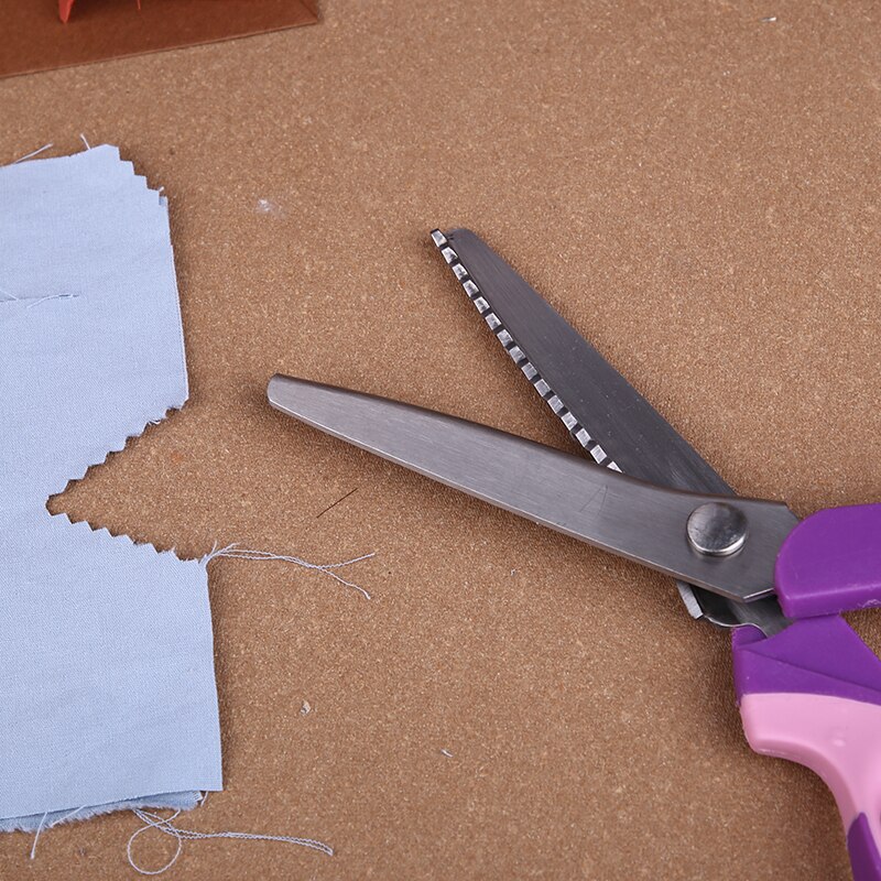 SHWAKK 1Pcs Stainless Steel Dressmaking Zig Zag Cut Scissors Sewing Scissors Cross Stitch Warp Head Tilt Up Scissors Cutter