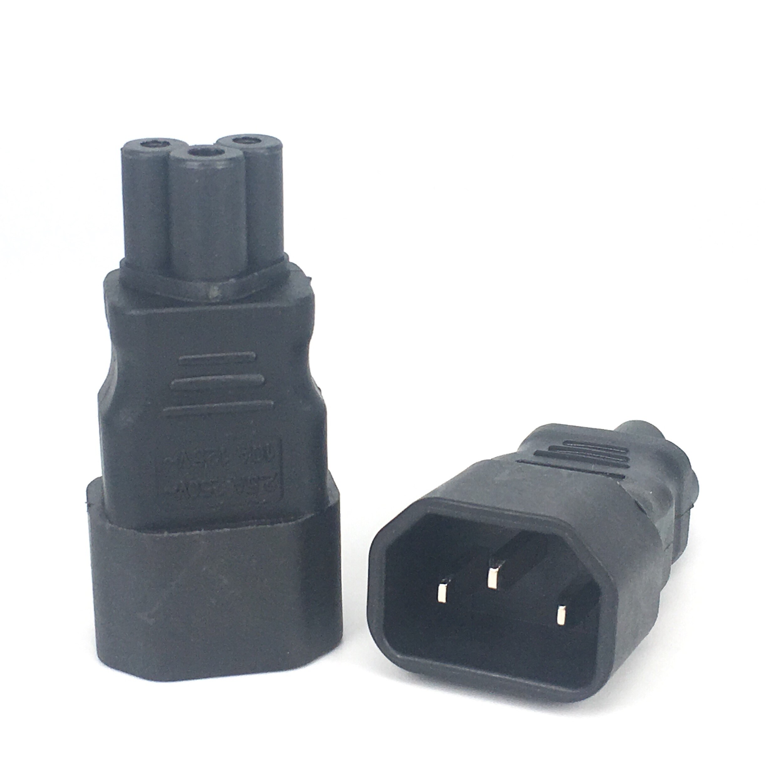 IEC 320 C14 3-Pin Male Naar C5 3-Pin Female Power Plug Converter Adapter