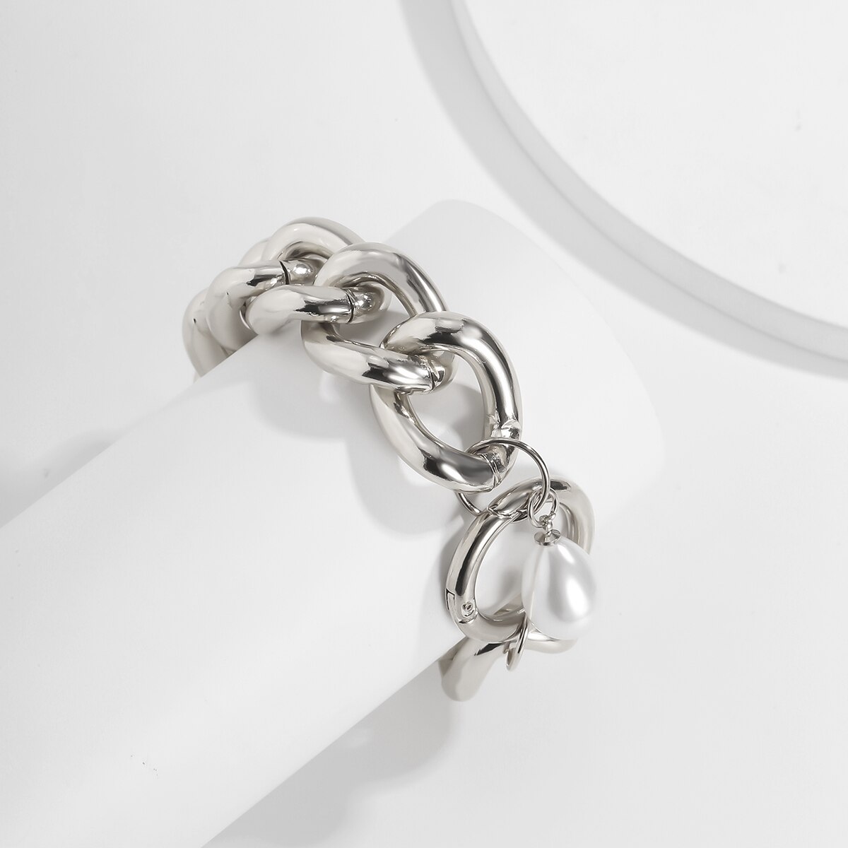 SHIXIN punk Spessa cubano collegamento Bracciale A Catena con Pendente Della Perla Del Braccialetto per Le Donne Catena Della Mano di Modo Dei Monili del Braccialetto di Fascino 2020