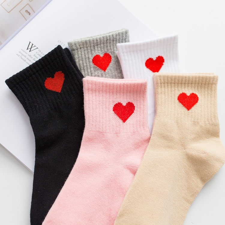 Autumn Winter Women's Socks Love Cotton Middle Tube Ladies Socks Japanese College Style Peach Heart Cotton Socks Sox