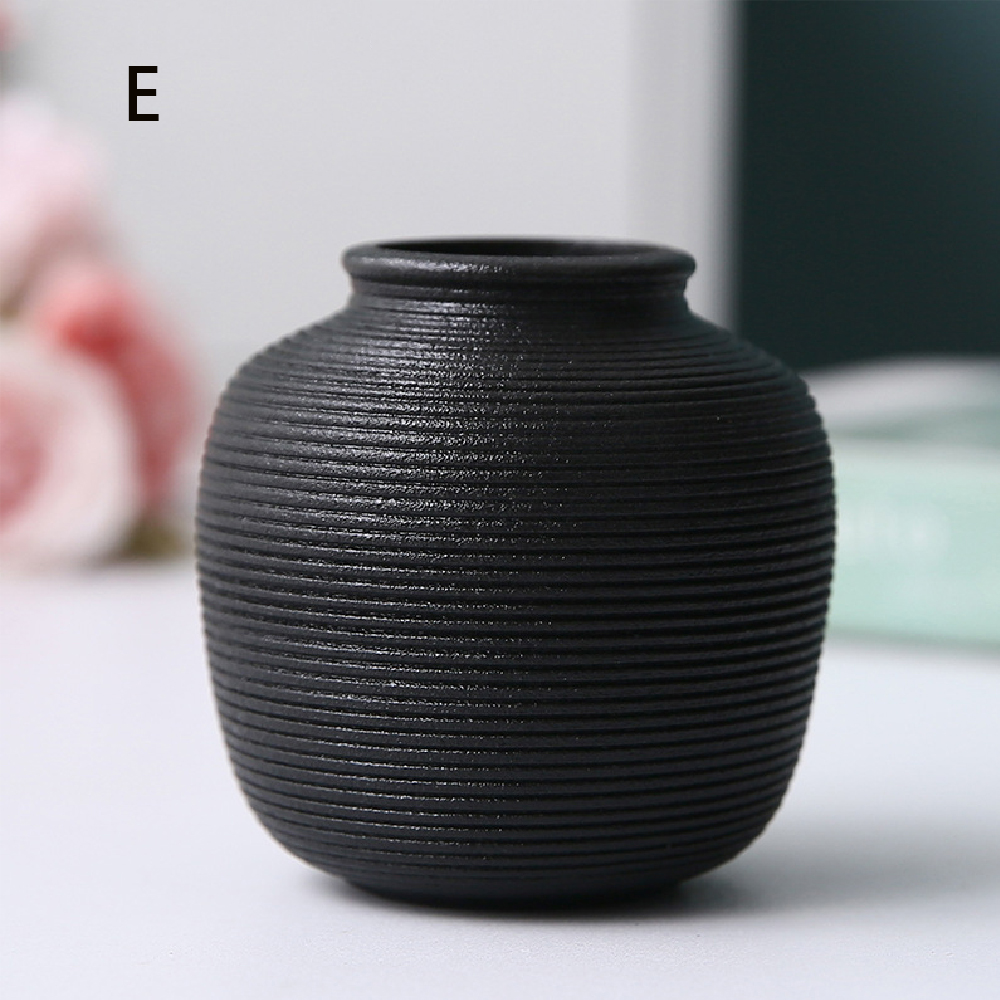 Malé keramické vázy, jednoduché bytové dekorácie, dekorácie do obývačky, kvetináče na suché kvety, ručné práce, hydroponické vázy: Svetlo šedá