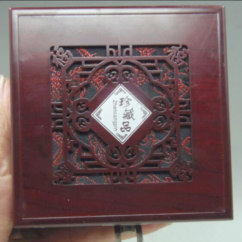 Caja de almacenamiento de madera forjada hecha a mano, exquisita caja clásica china de estilo antiguo para pulsera, collar y joyería: Brown