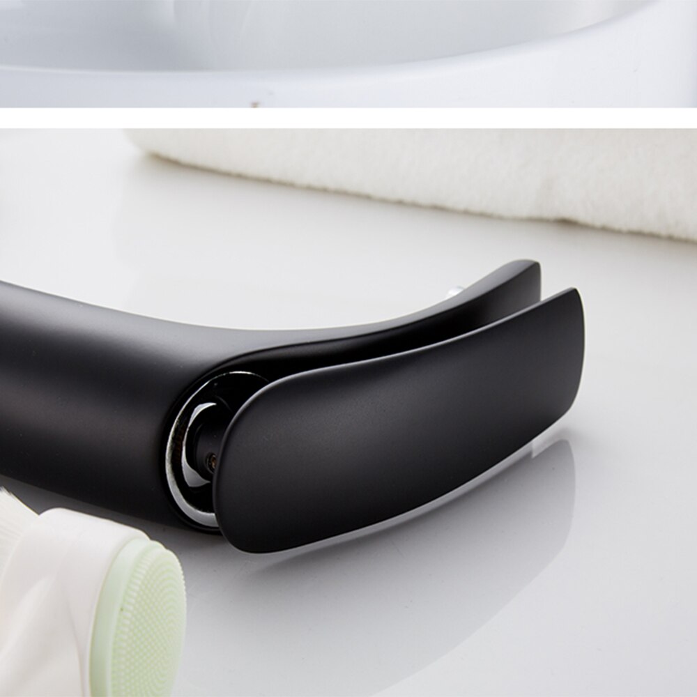 Saeuwtowy Productie Warm En Koud Wastafel Kraan Creatieve Schakelaar Outlet Badkamer Wastafel Kraan Wastafel Kraan Gouden Kleur En Wit