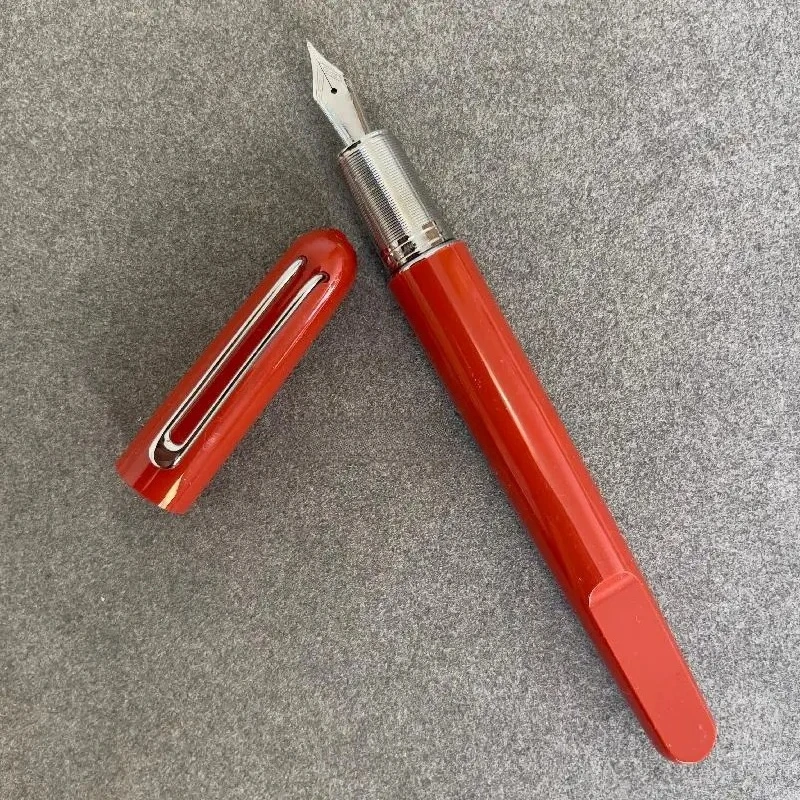 Escritura serie M con tapa de atracción magnética MB pluma estilográfica Rollerball soporte de resina colorida bonitos de suave