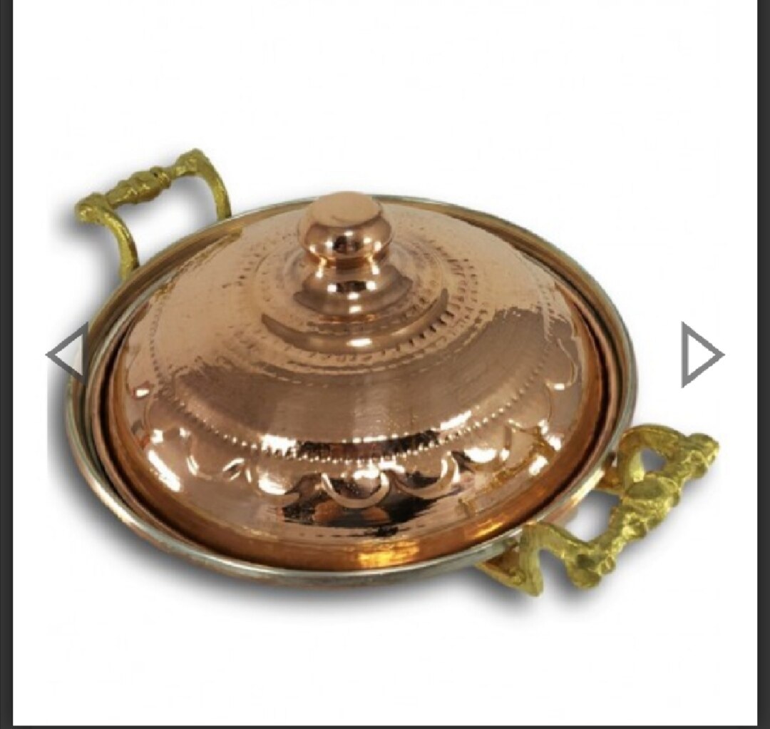Ronde salontafel ORIENT STORAGE 60cm koper gehamerd handgemaakt acaciahout met opbergruimte