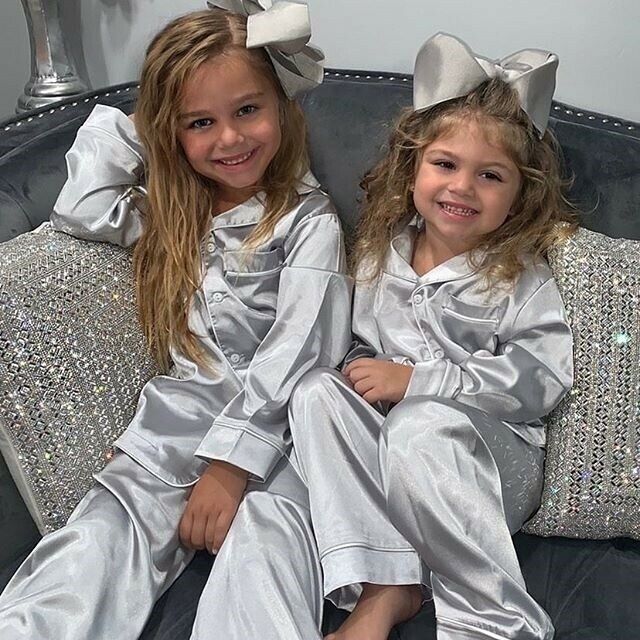 Kinderen satijnen pyjama's met knoopjes, peuters, babyjongens, meisjes, zijden pyjama's, pyjama's met satijnen set, nachtkleding voor kinderen, nachthemd