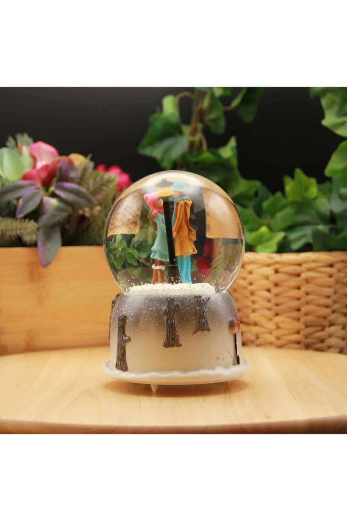 Illuminated Musical Snow Globe Romantic Valentine Orbs Girl Boy Glass Crystal Globes