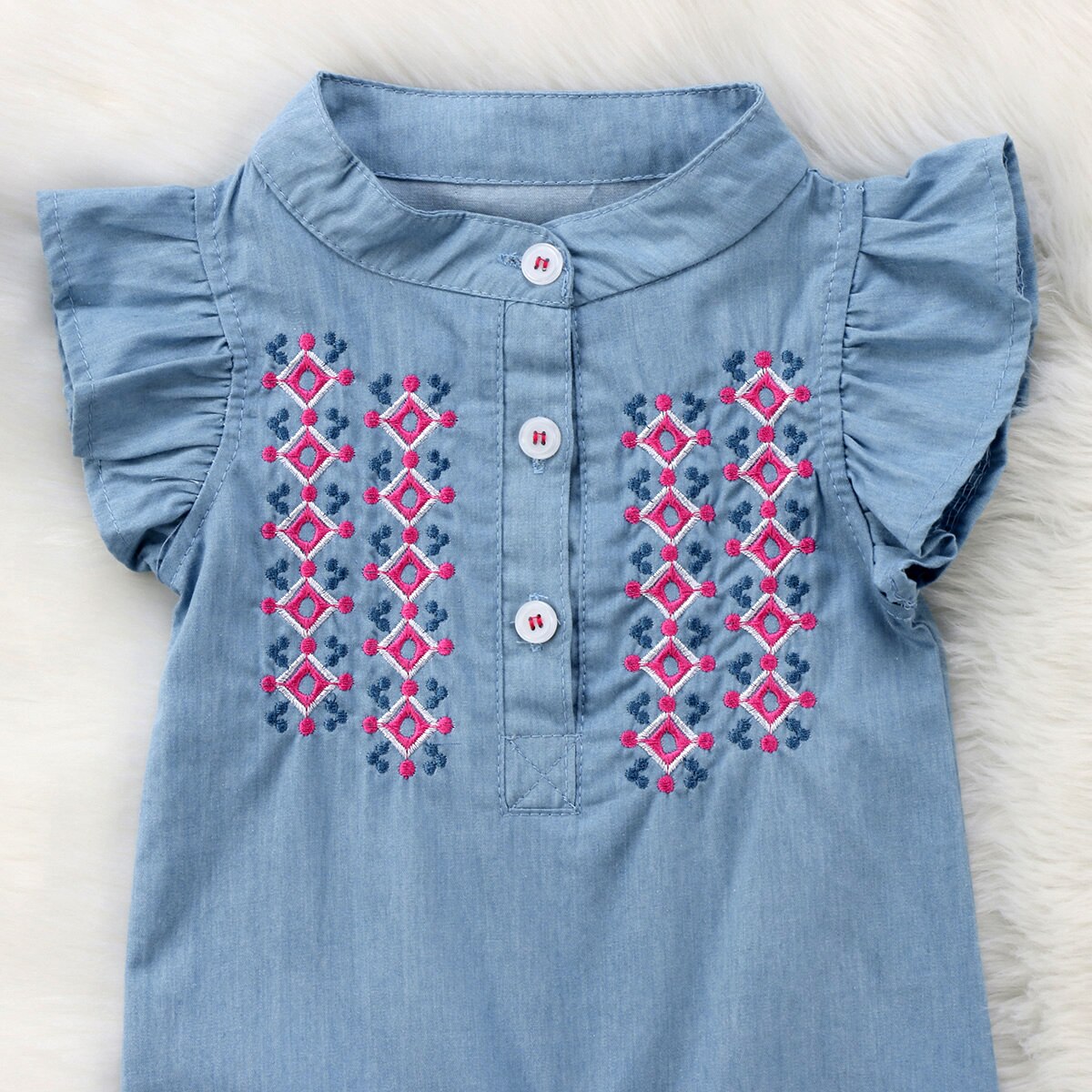 Ruches Korte Mouwen Knoppen Decor Romper Voor Baby Meisjes Zomer Kleding