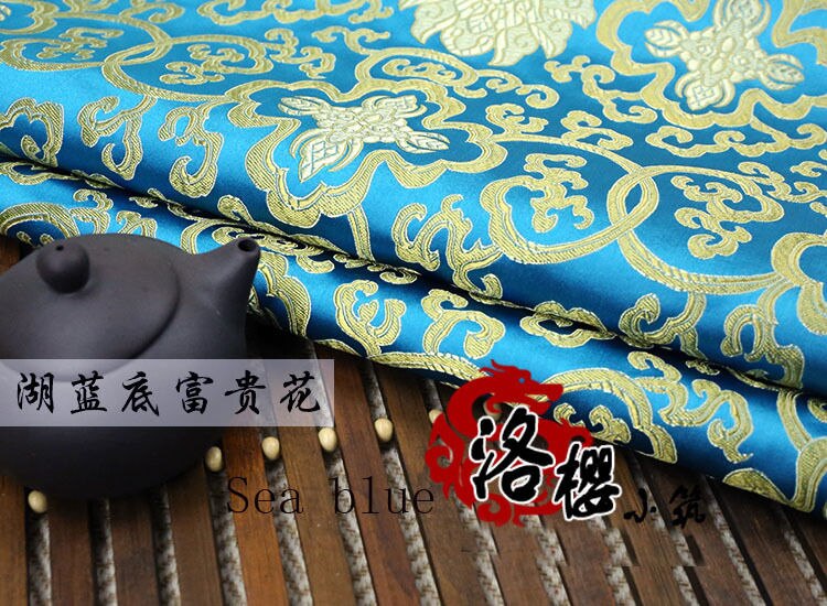 Costume chinois Han Tang | Kimono en soie, Damask, tissu broderie, fleurs riches, Style épais: Gold and sea blue