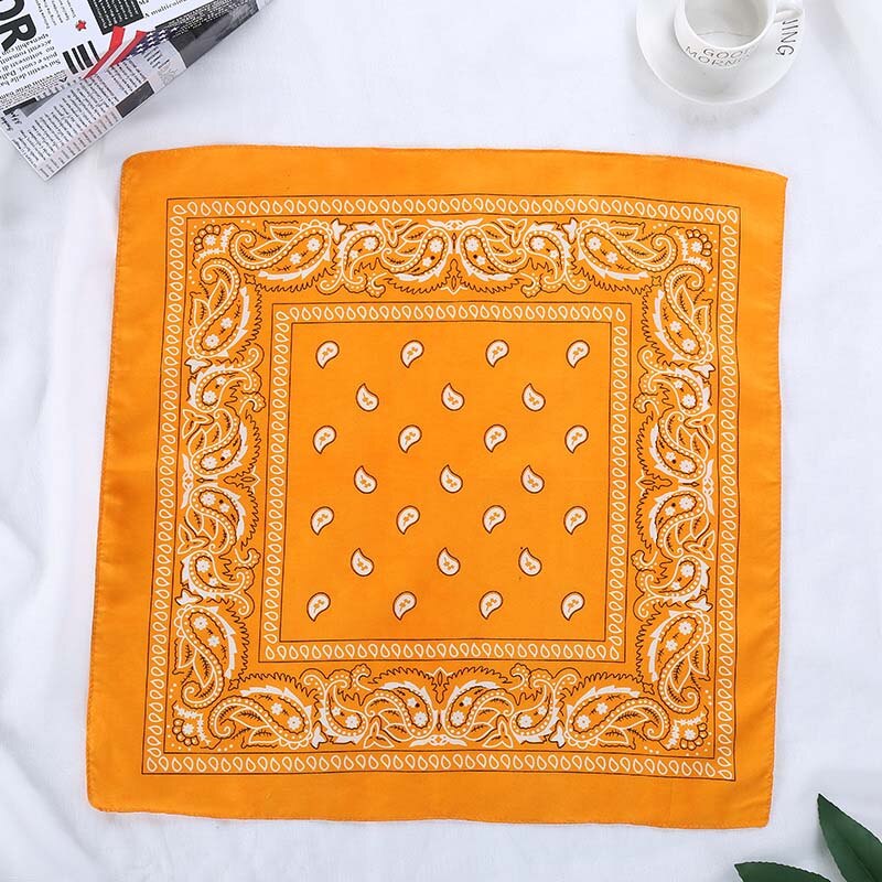 Vintage print bandana til kvinder hårtilbehør hovedtørklæde hovedbeklædning armbånd lomme håndklæde kvinde bandanas pandebånd 55*55cm: Guld gul