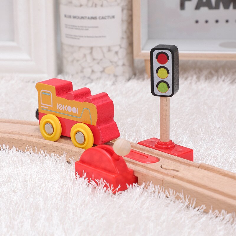 DIY Wooden Track Train with Scene Vocal Track Building Blocks Car Train Railway Track Set Educational Toys Children&#39;s