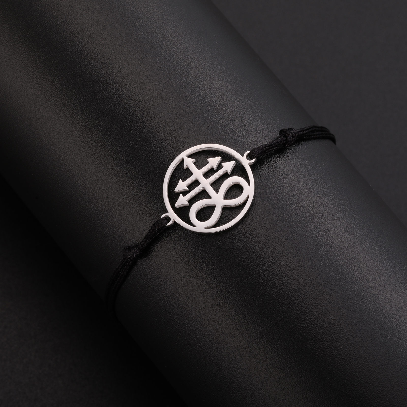 LIKGREAT Satanic Leviathan Kruis Signet Armband Vintage Demon Devil ketting Armband voor Mannen Talisman Amulet Sieraden: Licht Geel Goud Kleur