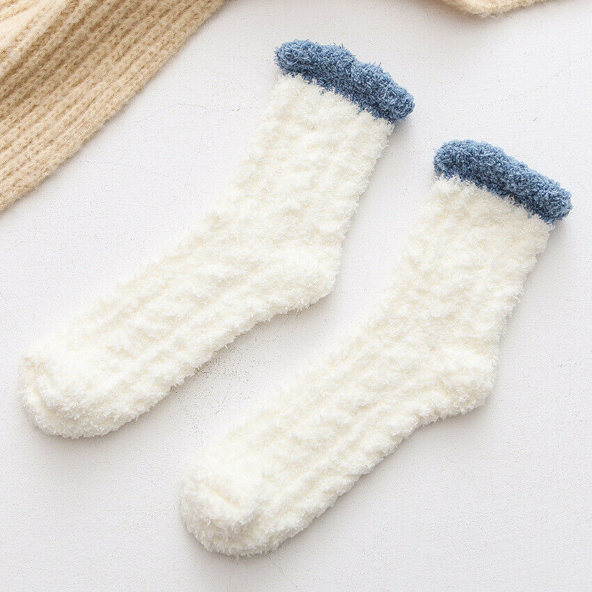 Chaussettes Kawaii en molleton de corail, résistantes au froid, chaudes, épaisses, en velours, couleur bonbon, en coton, pour dormir en hiver: White