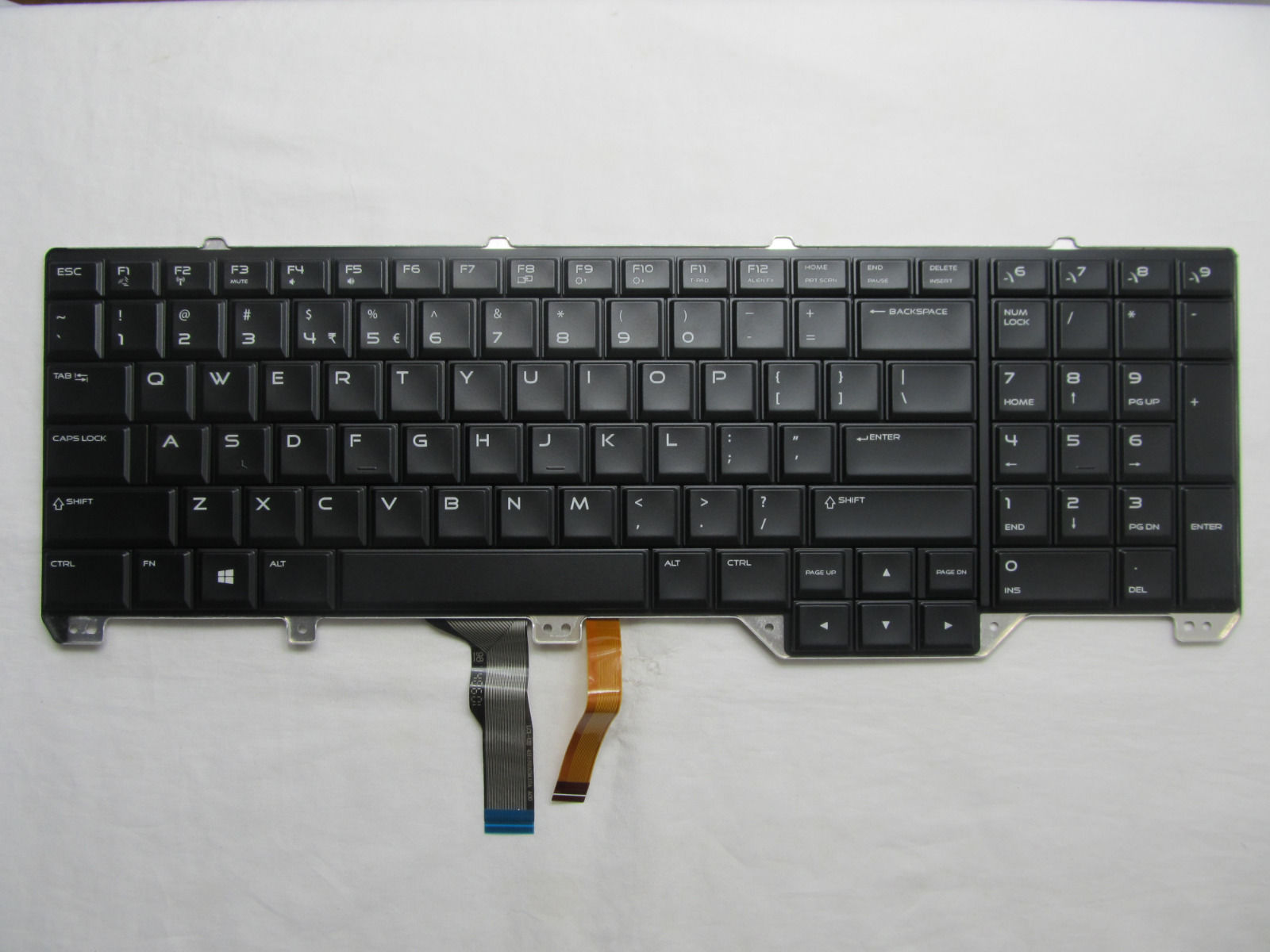 Teclado retroiluminado genuino de EE. UU. Para Dell Alienware 17 R2 Alienware 17 R3