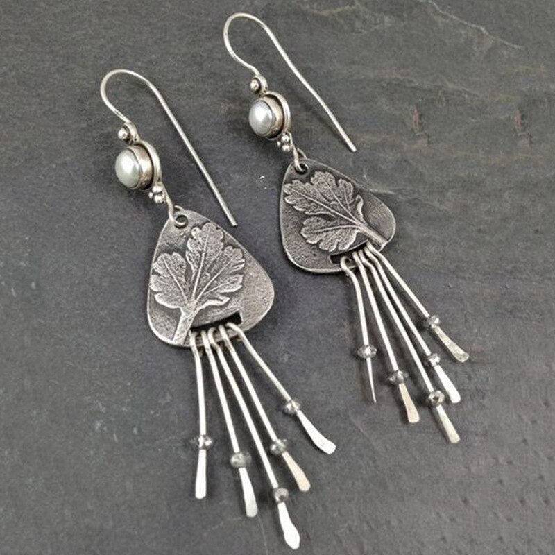 Bohemian Nationale Stijl Vintage Zilver Ingelegd Ronde Parel Carving Bladvorm Vrouwen Oorbellen Giftgivingpartytemperament Sieraden