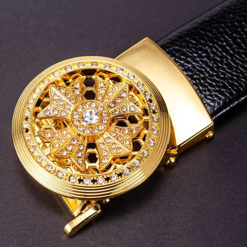 Cinturón de cuero con hebilla redonda automática para hombre, hebilla de con patrón de lichi, ideal para decorativos: Gold / 125cm