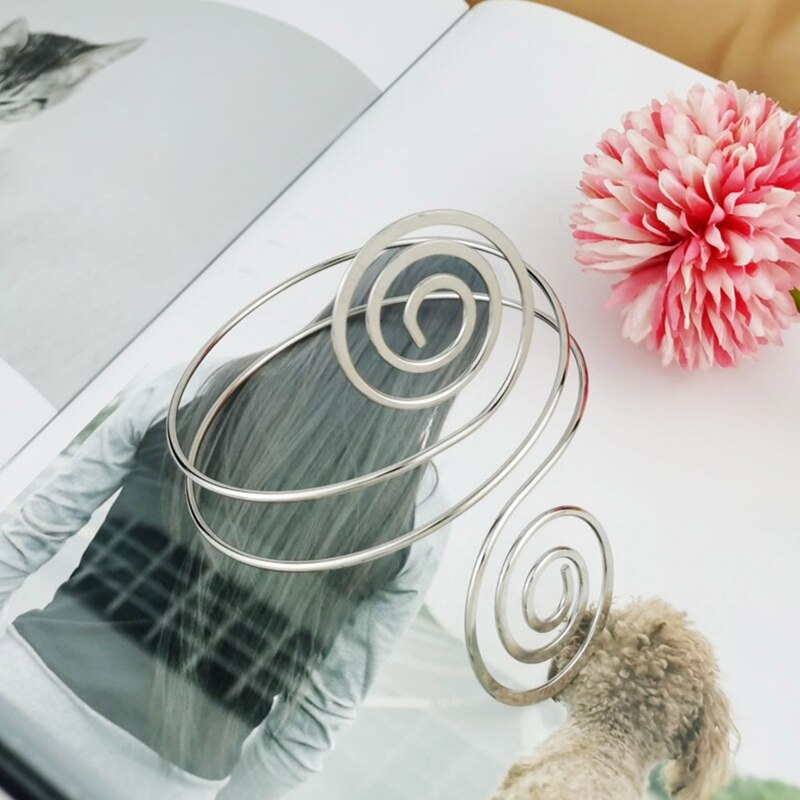 Alloy Spiral Armband Swirl Upper Arm Cuff Armlet Bangle Bracelet Egyptian Costume Accessory for Women Gold Silver Color