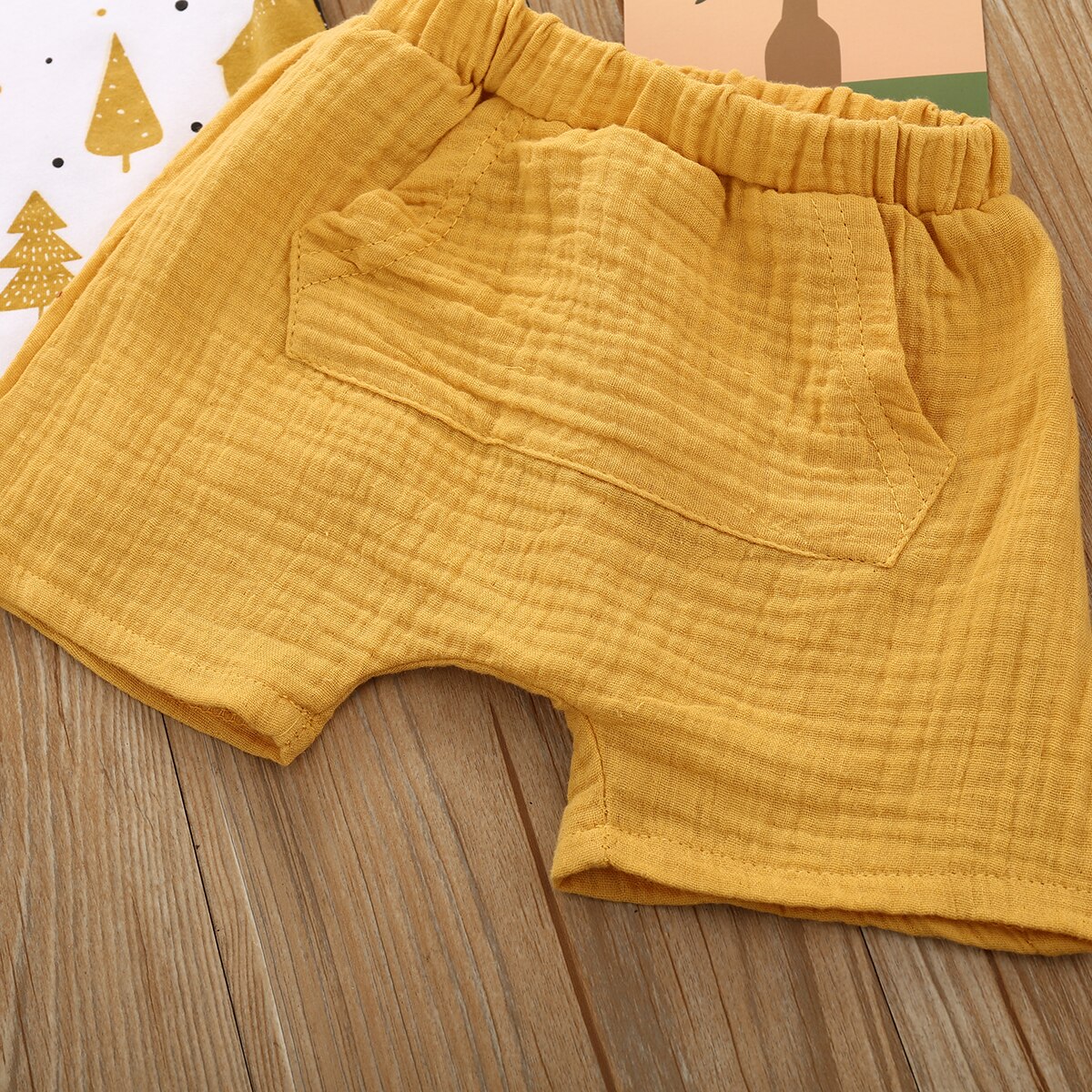 Kinderkleding sets met korte mouwen, t-shirts, topjes en gele shorts, 2 stuks