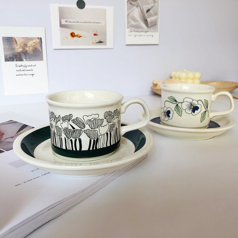 Ceramic Modern Coffee Cups Korean Cartoon Cappuccino Drinkware Coffee Mug Breakfast Kawaii Tazza Colazione Cup and Saucer BL50BD
