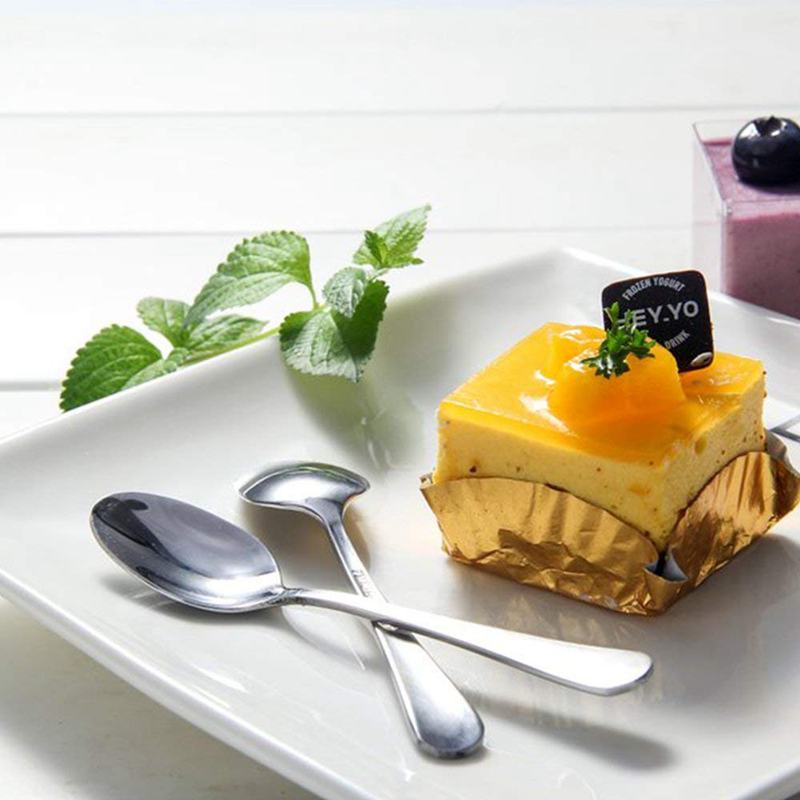 Lot de 12 Cuilleres a Café Ovales en Acier Café Expresso Acier Inoxydable Cuiller a Dessert pour Prendre du thé, café, gateau -